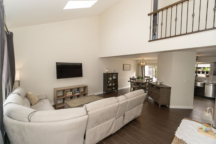 Property Photo: 175 N Clare Court IL 60191