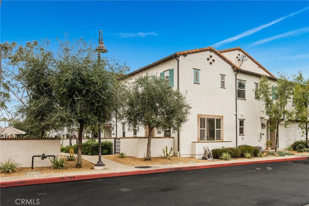 Property Photo: 1213 El Paseo CA 92610