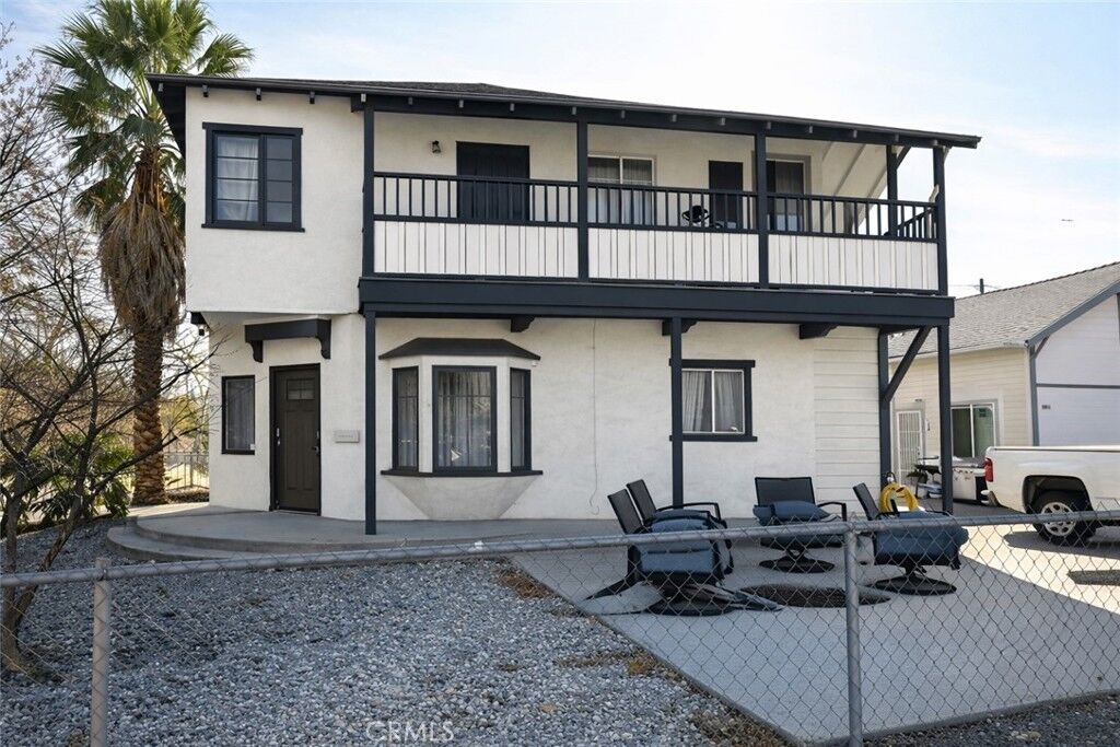 Property Photo: 414 W C CA 92324