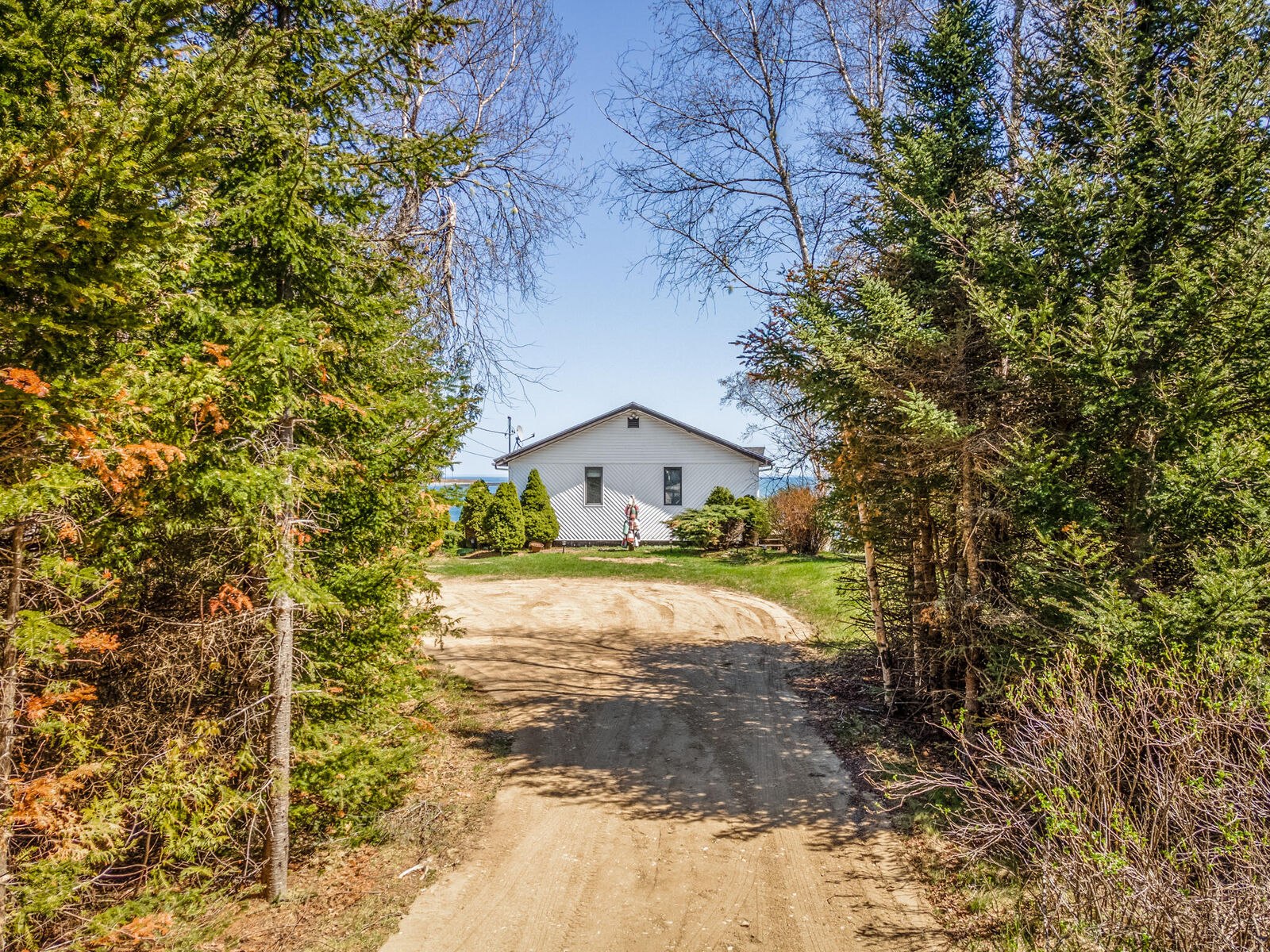 Property Photo:  487 Mason Bay Road  ME 04649 