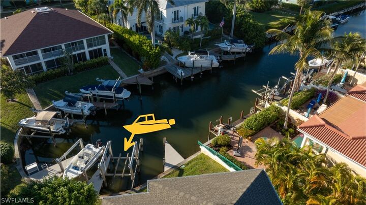 Property Photo: 1495 Blue Point Avenue C FL 34102