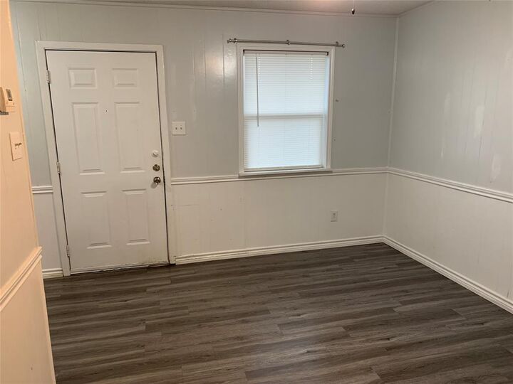 Property Photo: 501 Barton Street D TX 75189