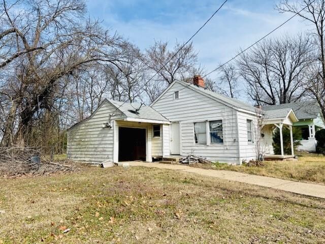 Property Photo:  709 Jefferson Street E  TX 75482 