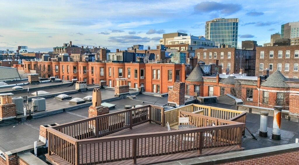 Property Photo:  4 Symphony Road 4  MA 02115 