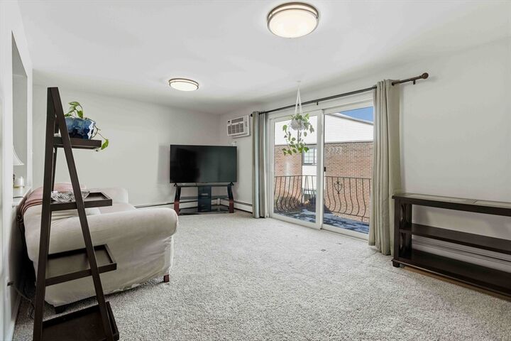 Property Photo:  141 Essex D6  MA 01906 