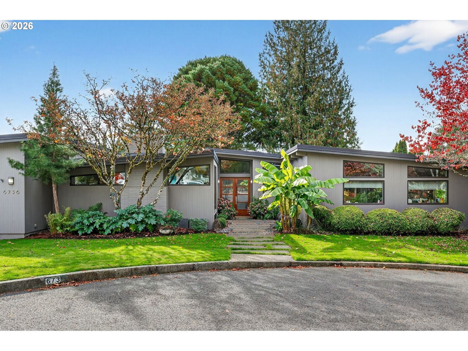 Property Photo:  6736 SW Hamilton Ct  OR 97225 