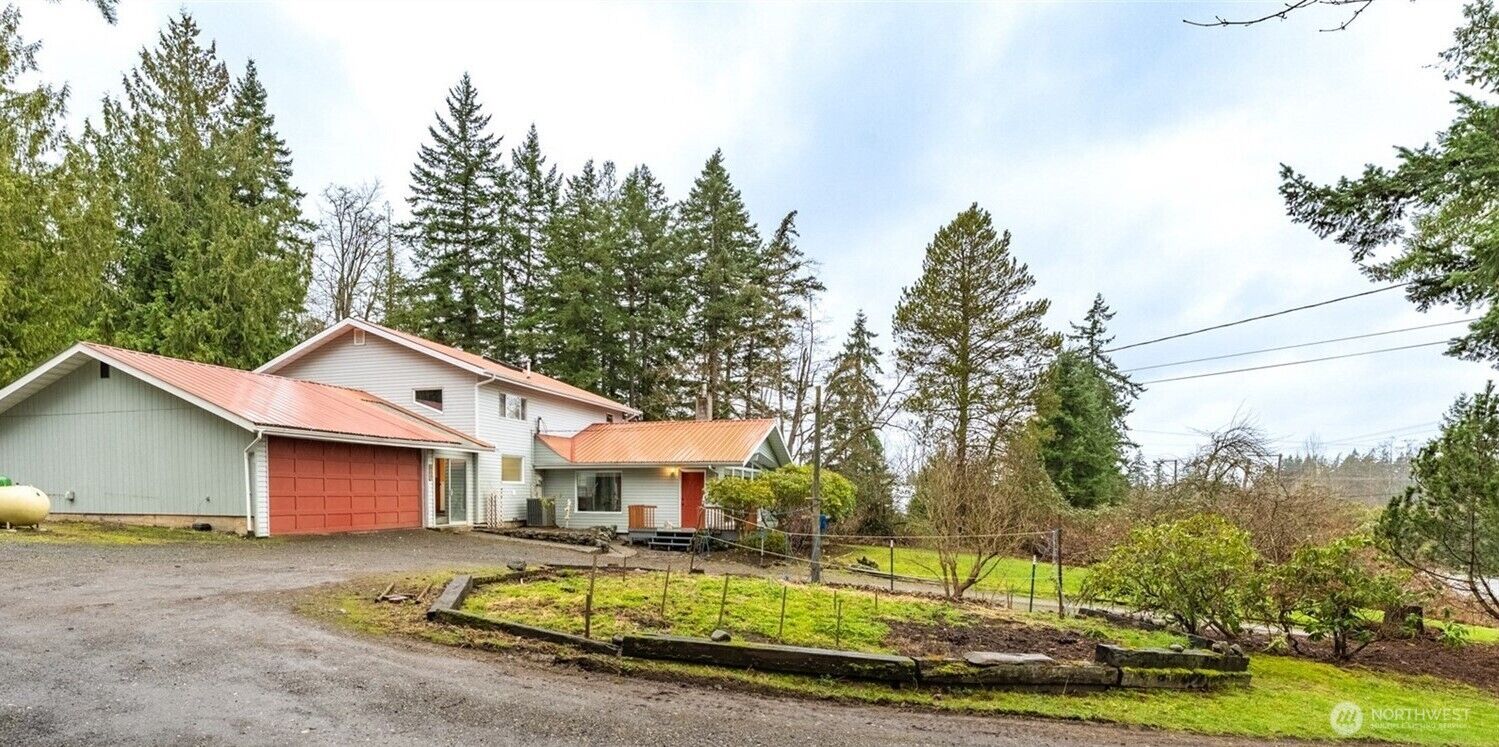 Property Photo:  1421  Mount Baker Highway  WA 98226 