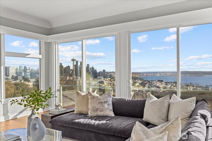 Property Photo: 307 W Highland Drive WA 98119