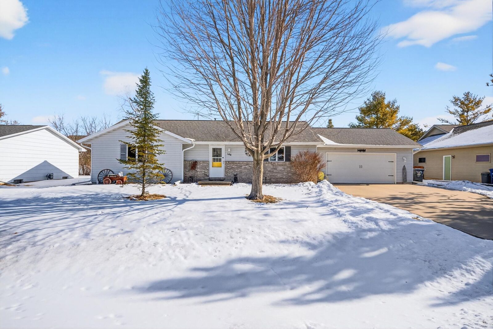 Property Photo:  144 Baldwin Court  WI 54915 