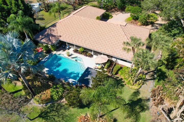 Property Photo:  5222 SW Bimini Circle N  FL 34990 