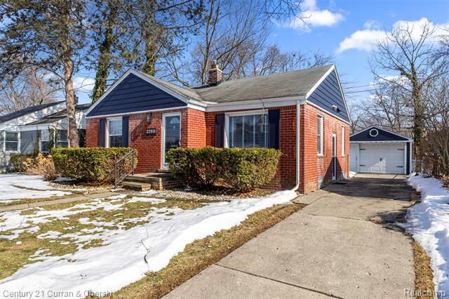 Property Photo:  2260 Ellwood Avenue  MI 48072 