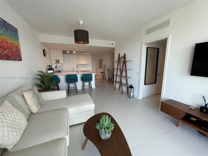 Property Photo:  501 NE 31st St 710  FL 33137 