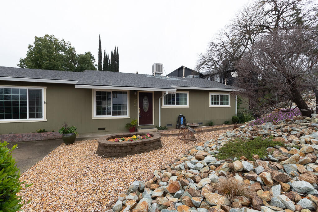 Property Photo:  3345 Oakwood Place  CA 96001 