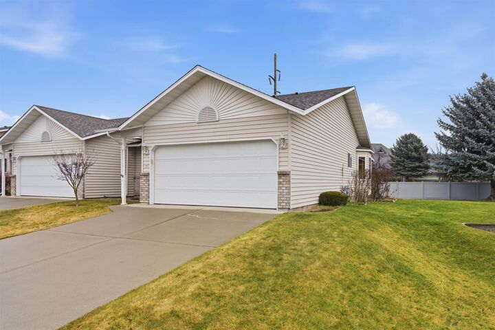 Property Photo: 1948 S Century Ln WA 99037