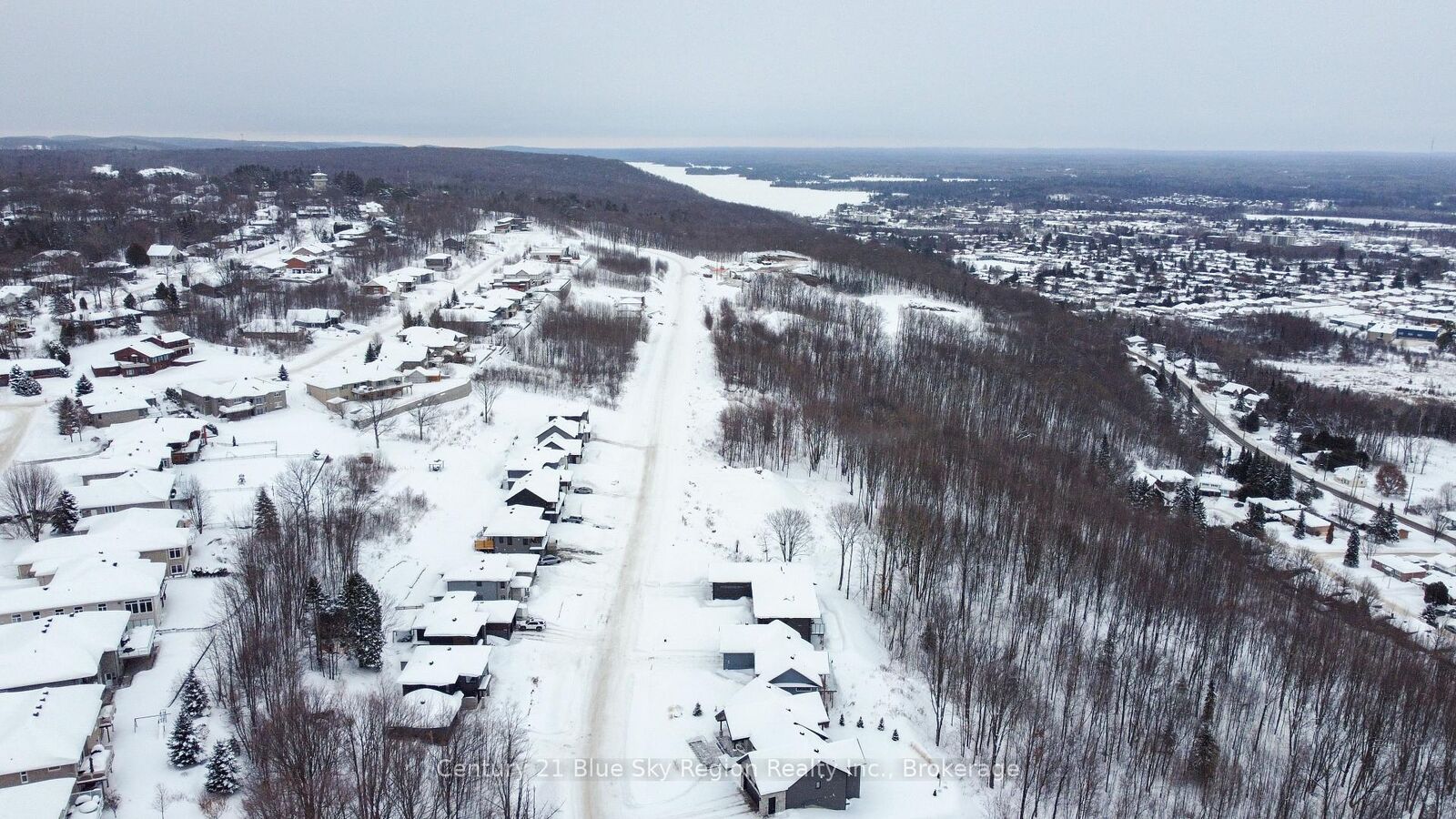 Property Photo:  74 Kenreta Drive  ON P1C 0A5 