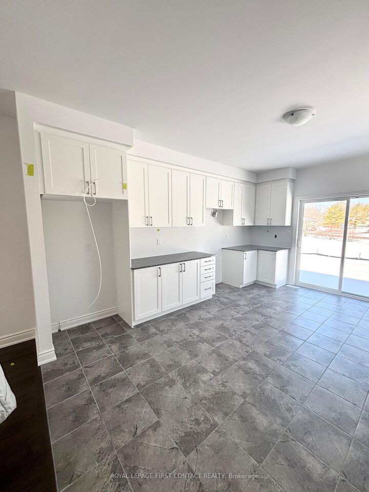 Property Photo: 6 Misty Ridge Road ON L9Z 0R8