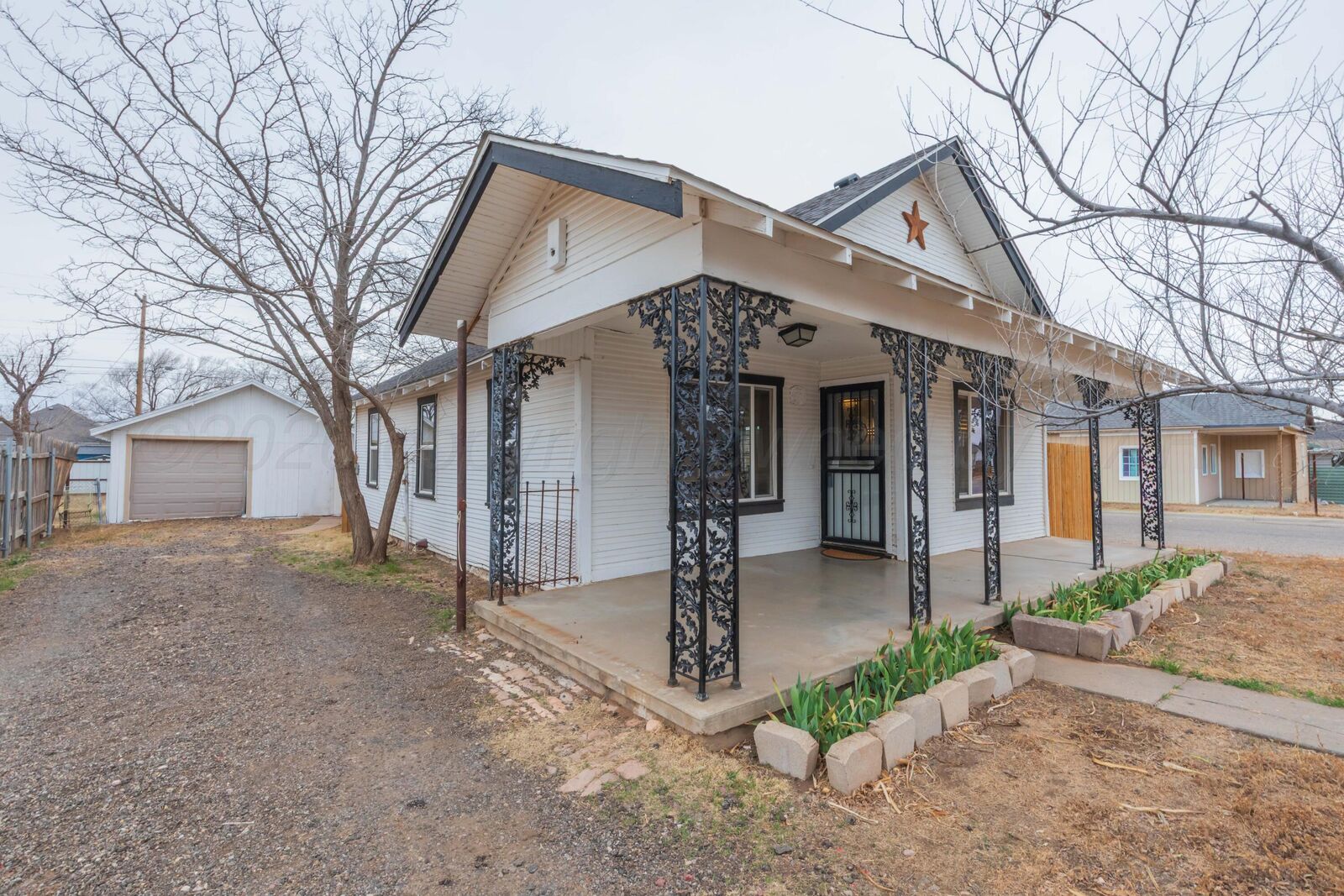 Property Photo:  91 N Alabama Street  TX 79106-8037 