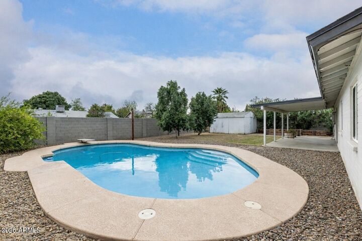 Property Photo:  227 E Auburn Drive  AZ 85283 