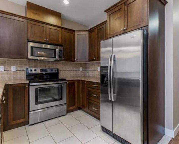 Property Photo: 14333 104 Avenue 603 BC V3T 0E1