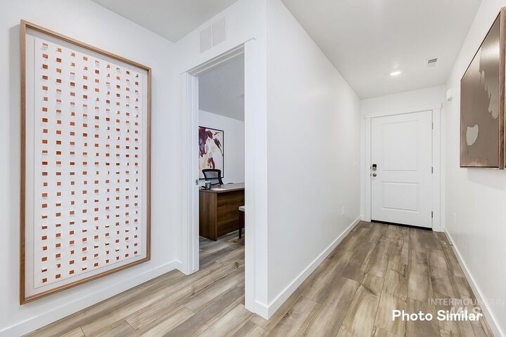 Property Photo:  18362 N Sparkleberry Ave  ID 83687 