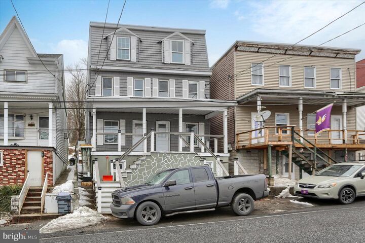 Property Photo:  199 Market Street  PA 17930 