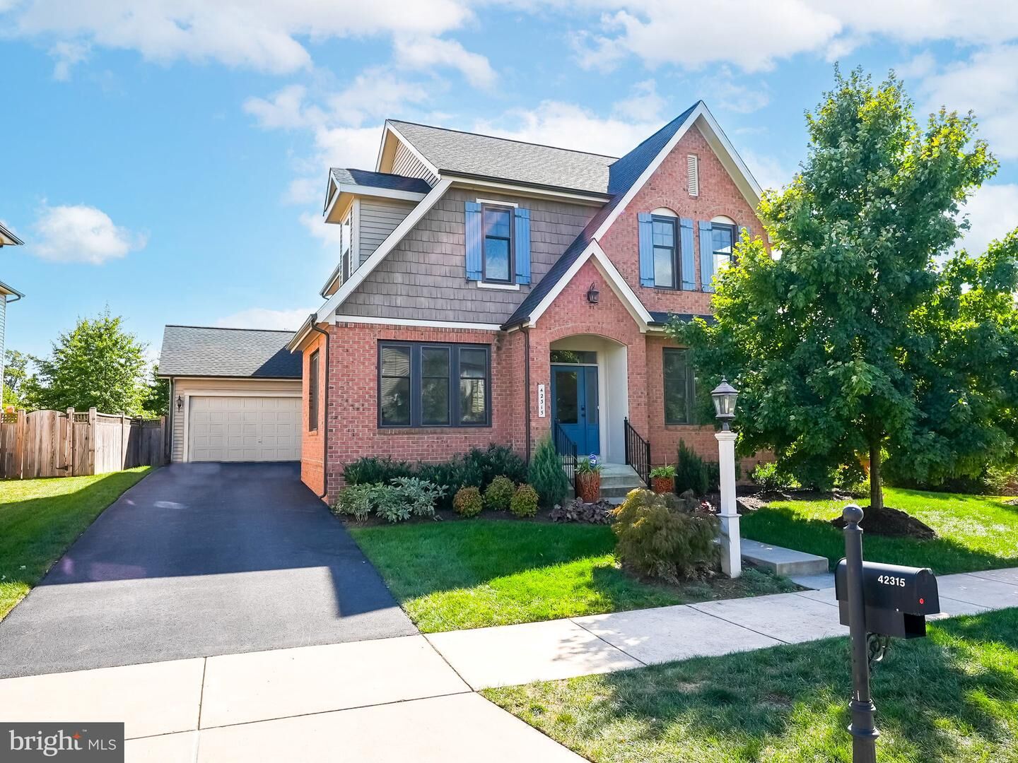 Property Photo:  42315 Spring Dew Drive  VA 20148 