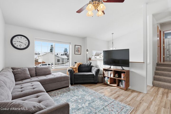 Property Photo:  11438 N Stinson Loop  ID 83835 