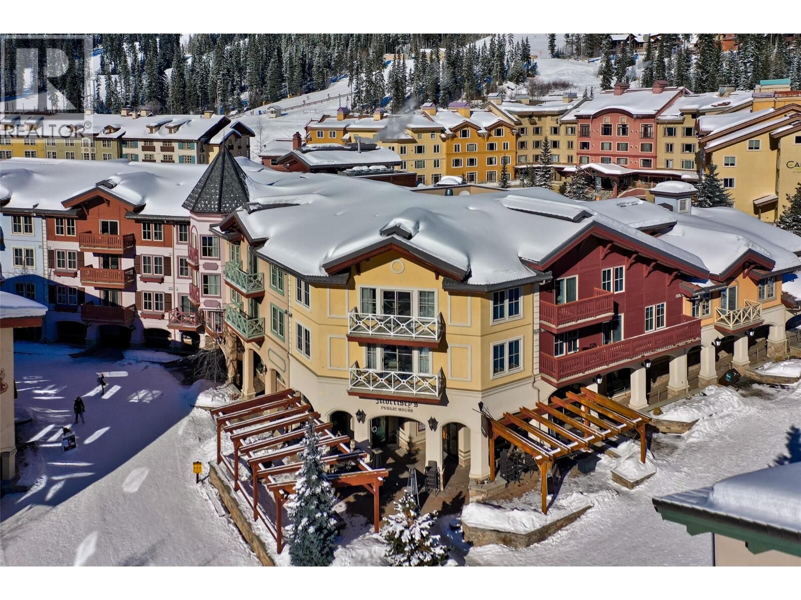 Property Photo: 3250 Village Way 1201abcd BC V0E 5N0