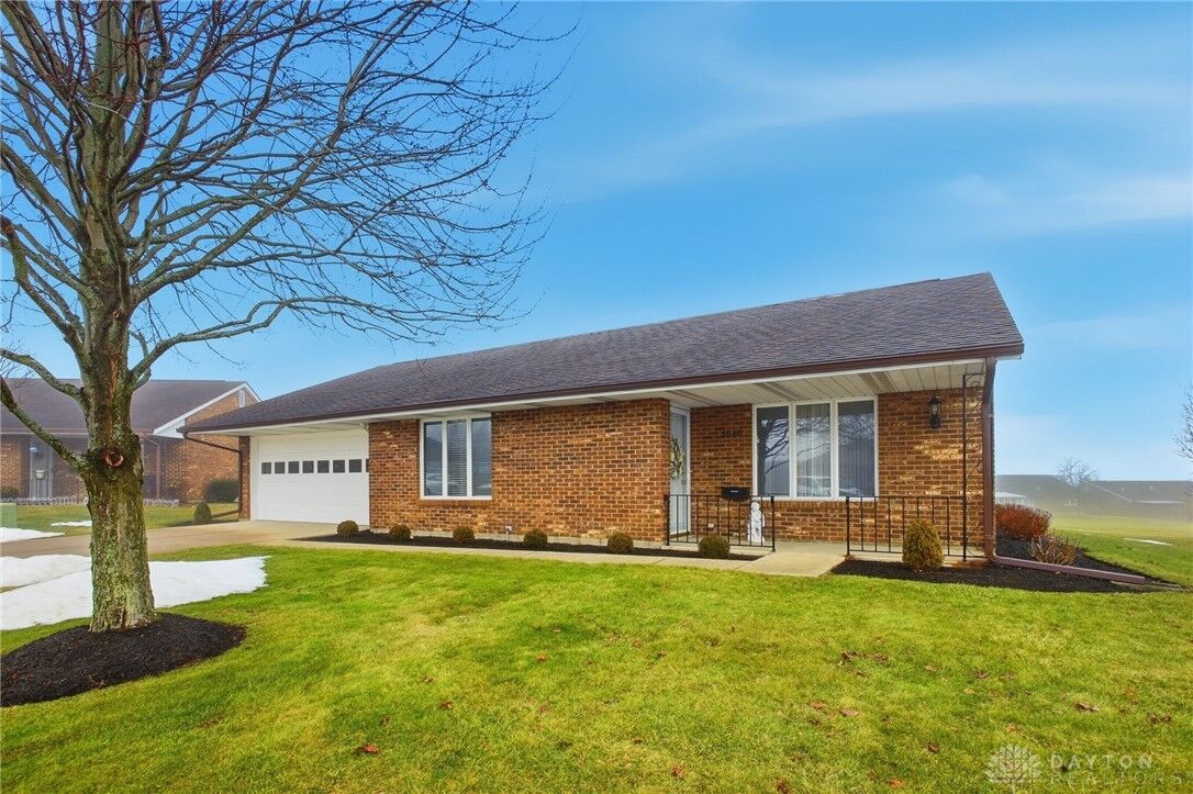Property Photo:  1040 Carson Lane  OH 45503 