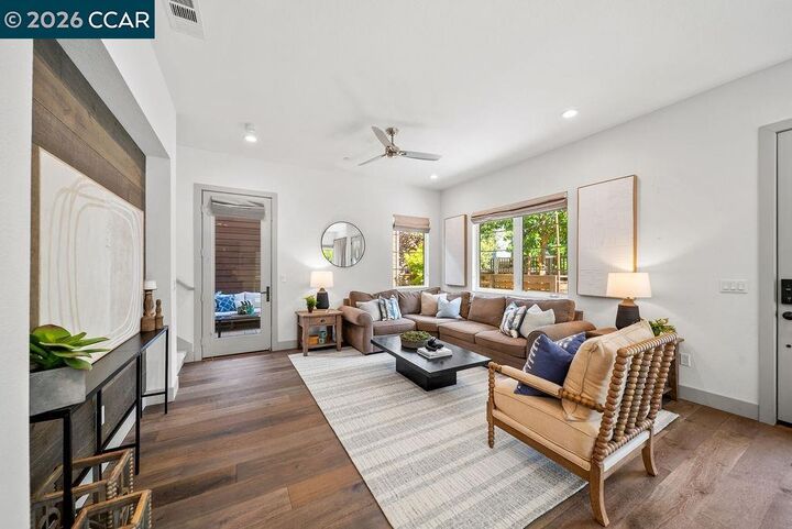 Property Photo: 44 Analisa Ln CA 94596