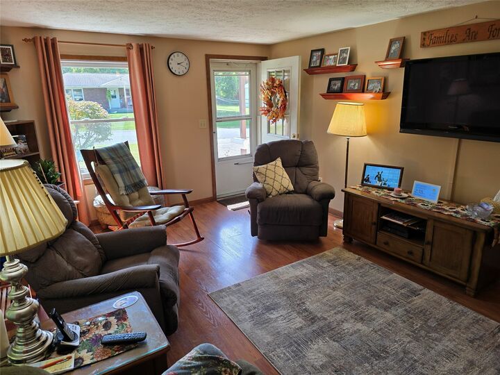 Property Photo:  80 Park Avenue  PA 16401 