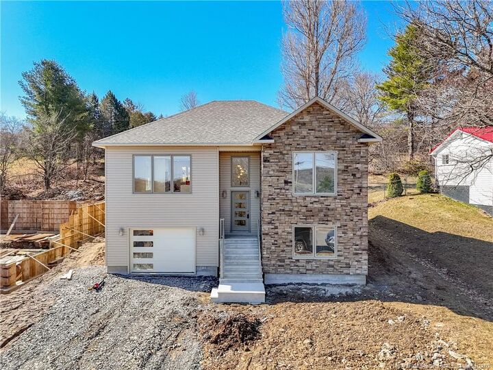 Photo de la propriété:  16 Mayflower Street  NB E3C 1L5 