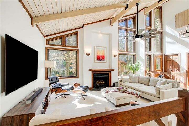 Property Photo:  6350 River Chase Circle  GA 30328 