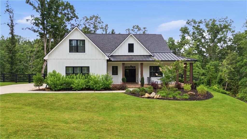 Property Photo: 115 Brighton Road GA 30107