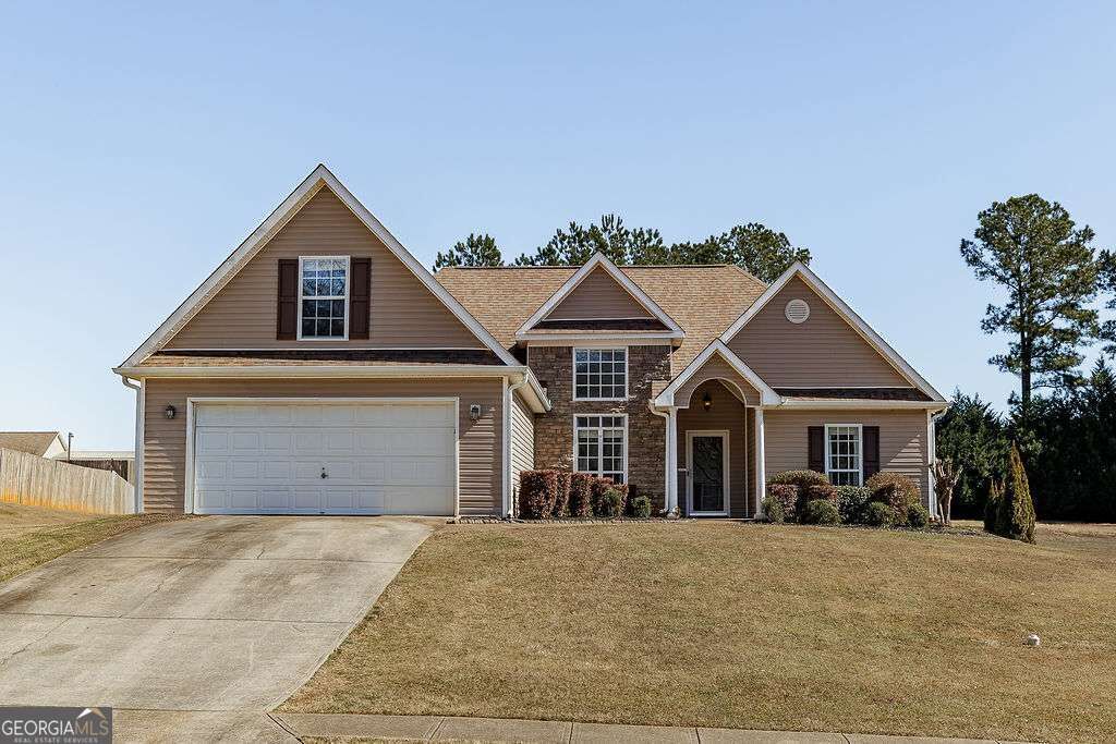 Property Photo:  200 Queensland Lane  GA 30016 