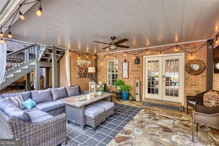 Property Photo:  401 St Regis Drive  GA 30054 