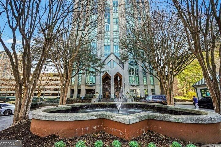 Property Photo:  2870 Pharr Court NW 1806  GA 30305 