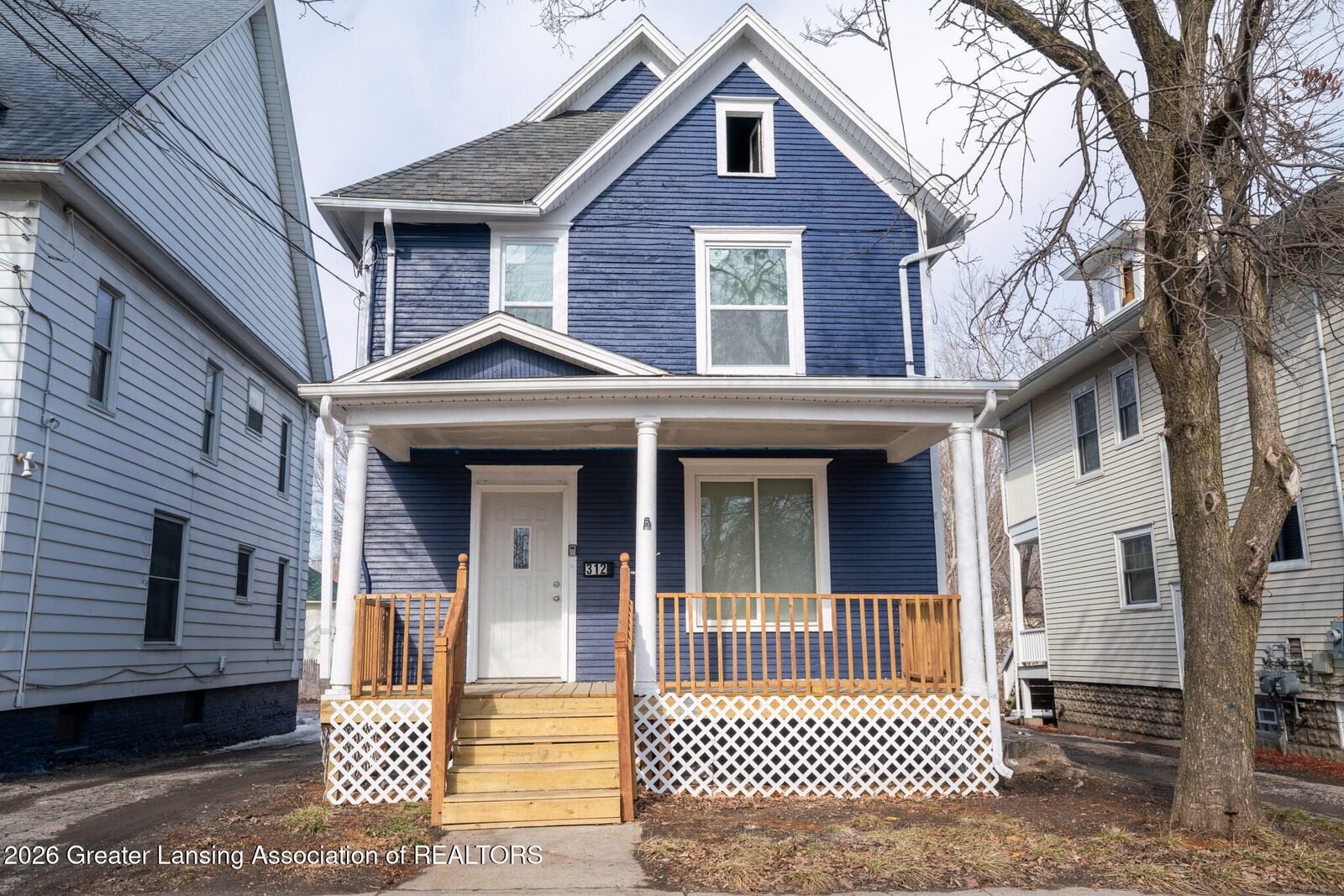 Property Photo:  312 W Saginaw Street  MI 48933 