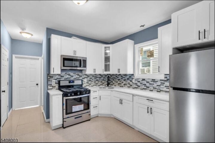 Property Photo:  568 Grove St 3  NJ 07111 