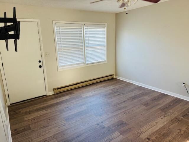 Property Photo:  443 W Railroad St  KY 42404 