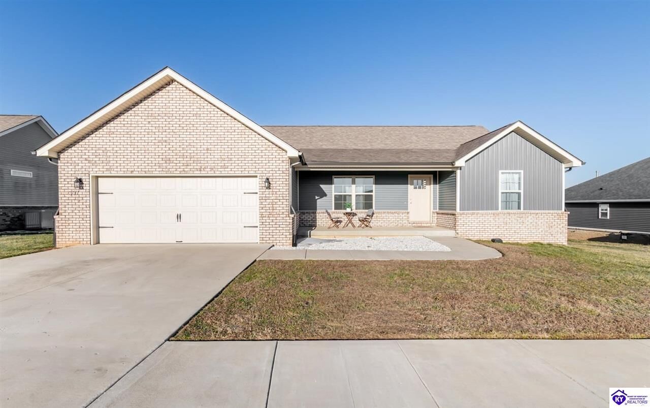 Property Photo: 307 Valhalla Trace KY 40175