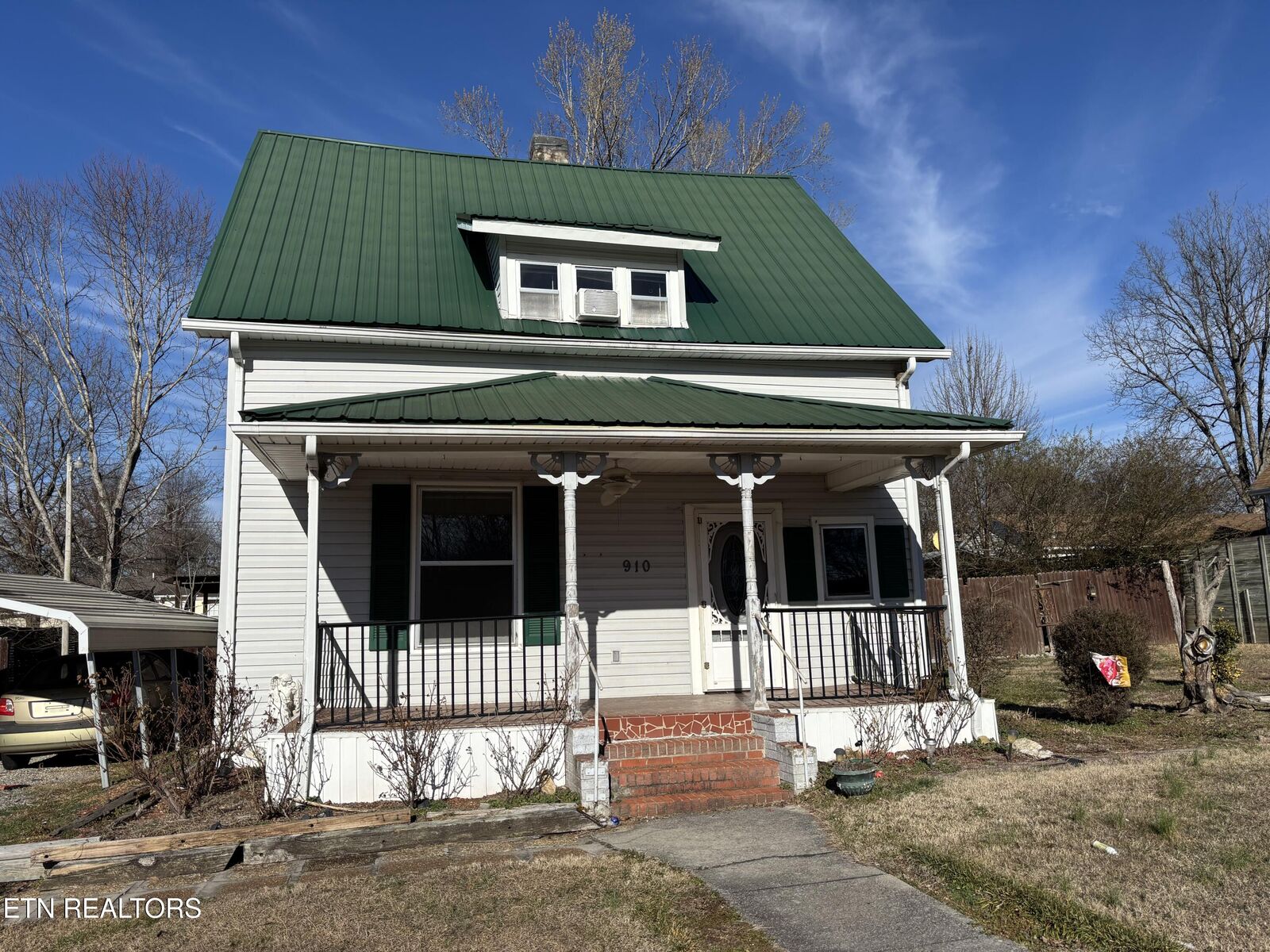 Property Photo:  910 Georgia Ave  TN 37331 