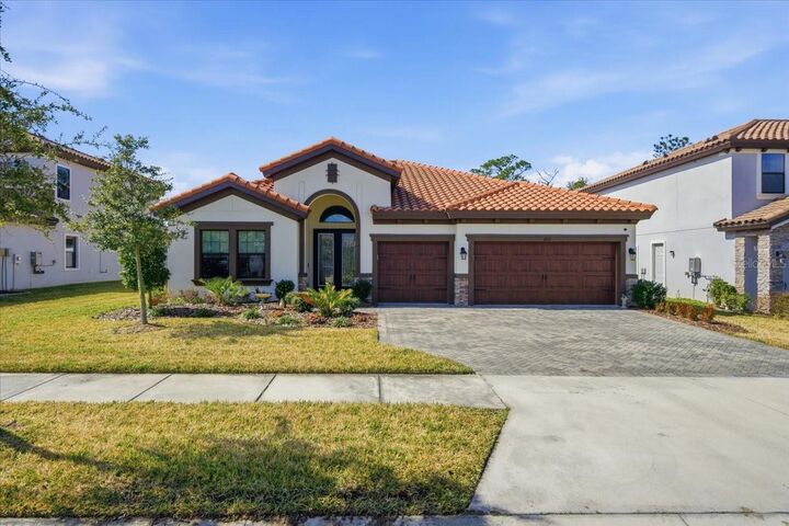 Property Photo:  4011 Burdick Loop  FL 33556 