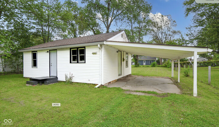 Property Photo:  523 Patterson Road  IN 47203 
