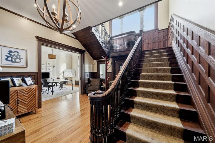Property Photo: 4512 West Pine Boulevard MO 63108