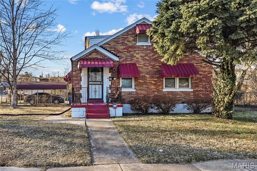 Property Photo:  3801 Avondale Avenue  MO 63121 