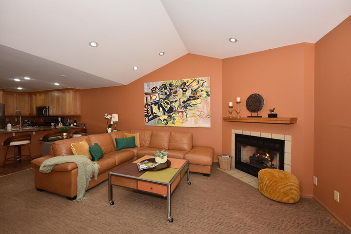 Property Photo:  1600 W Green Tree Rd 302  WI 53209 