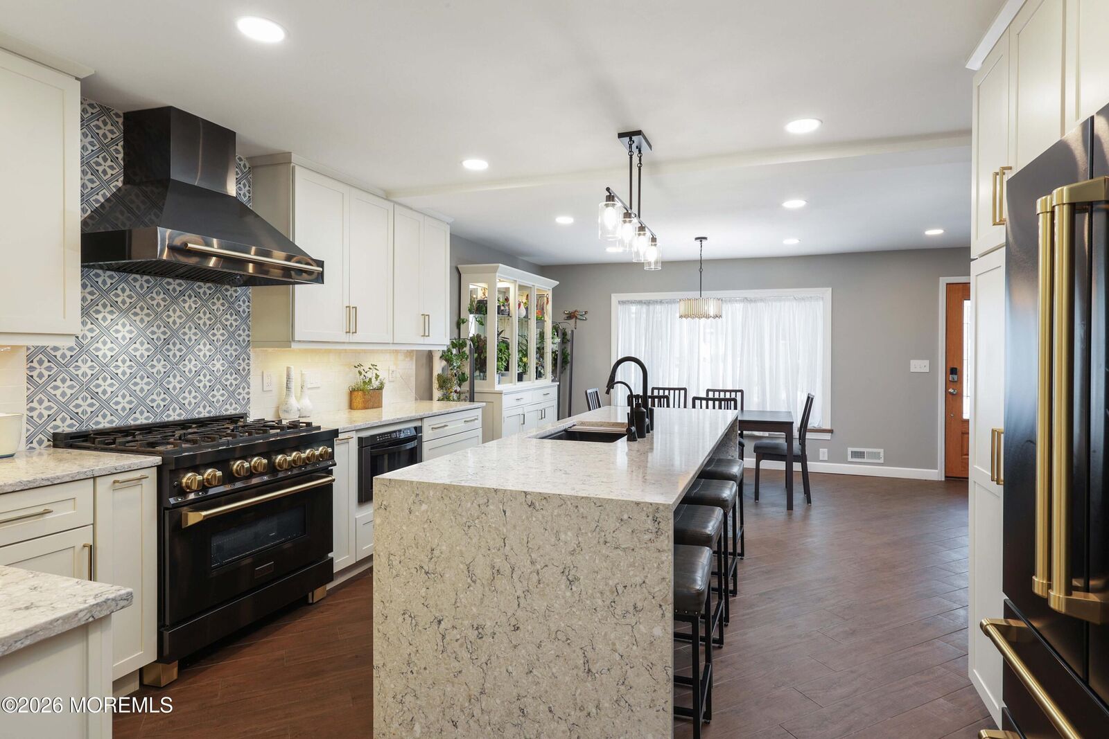 Property Photo:  664 Summit Avenue  NJ 07033 