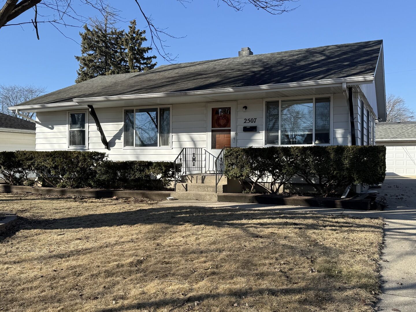 Property Photo: 2507 Caddy Lane IL 60435