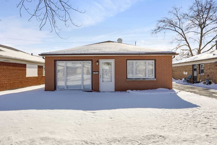 Property Photo: 3161 W Park Lane Drive IL 60803